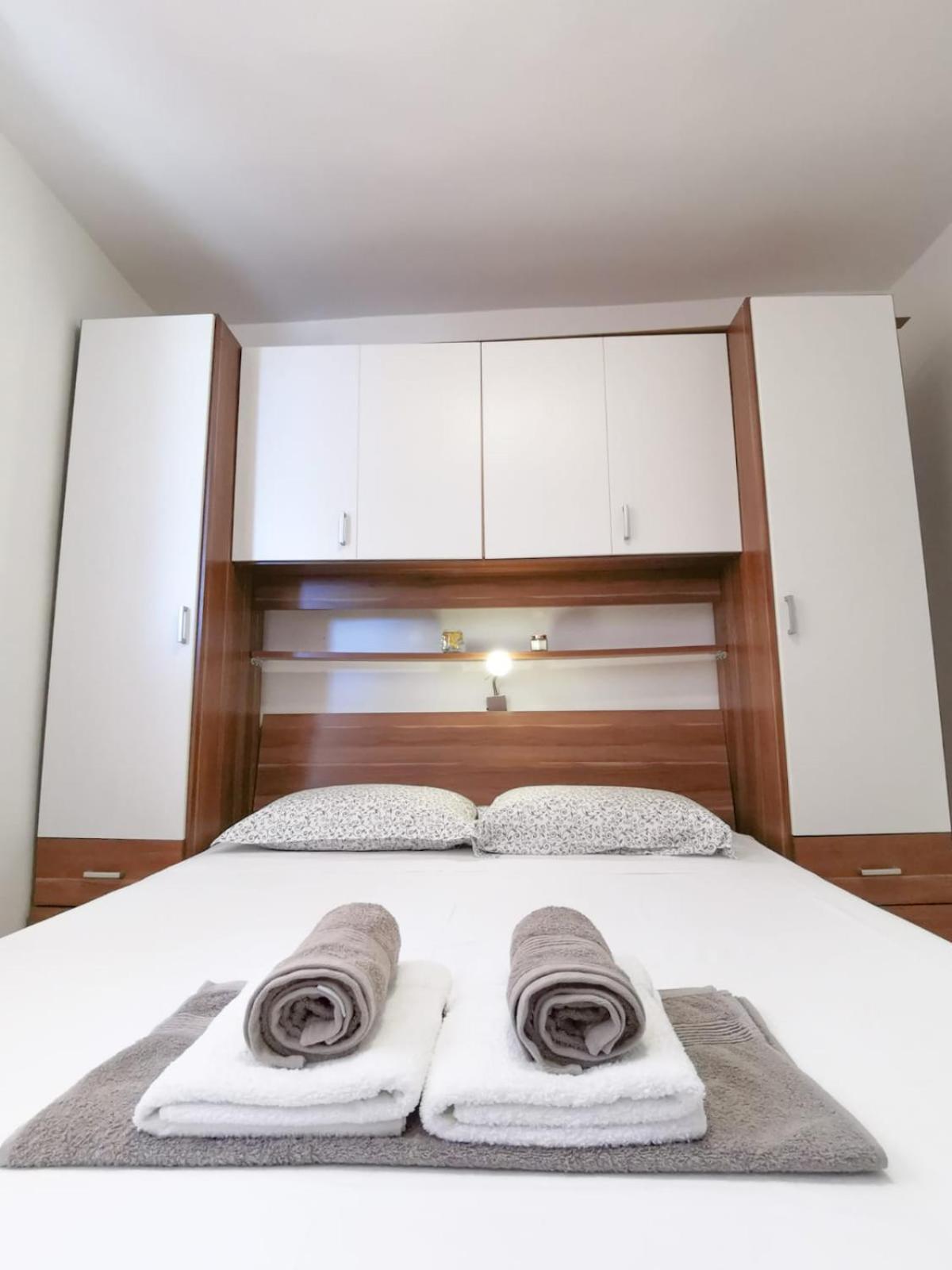 Apartments By The Sea Mimice, Omis - 14230 Номер фото